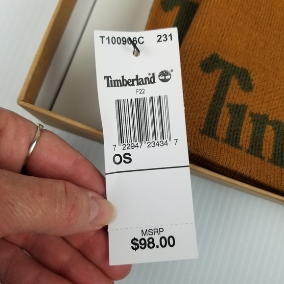 Timberland Men's Logo Jacquard Scarf and Reversible Beanie Hat 2 Piece Set NWT - Picture 7 of 11